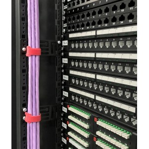 Hyperline PMR-1.5U-M-RAL9005 Кронштейн 1.5U, крепеж типа монетка, цвет черный RAL9005 (4 шт. в комплекте) Hyperline PMR-1.5U-M-RAL9005 Кронштейн 1.5U, крепеж типа монетка, цвет черный RAL9005 (4 шт. в комплекте)